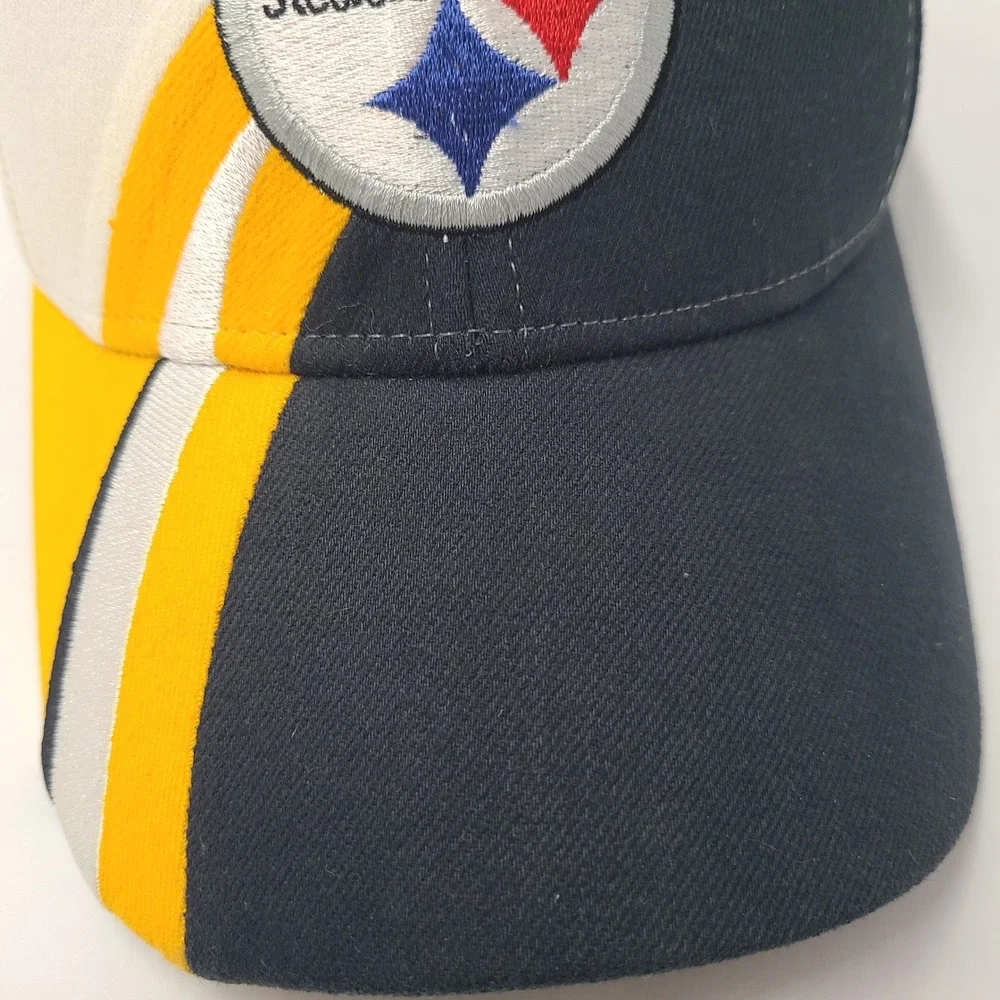 Pittsburgh Steelers Hat Fitted S-M NFL Team Apparel White Black Yellow Swirl Men